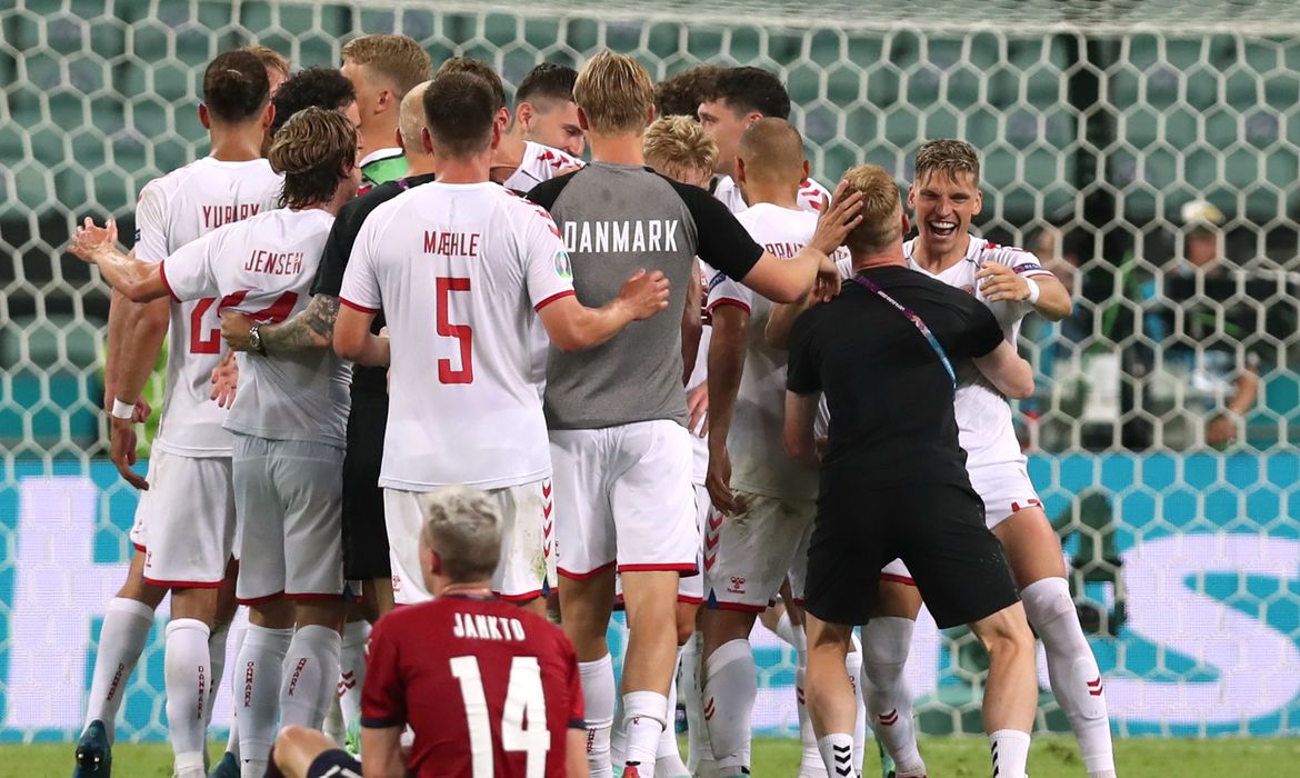 Dinamarca se classifica para a semifinal da Euro 2020