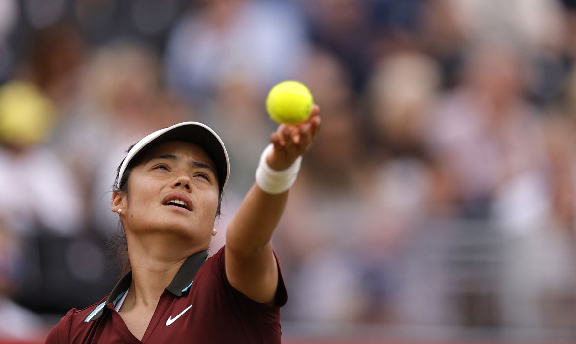 Emma Raducanu no torneio Queen's Club
 13/6/2025     Action Images via Reuters/Andrew Couldridge