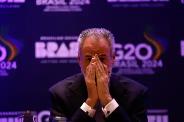 Rio de Janeiro (RJ), 13/09/2024 - Coletiva de balanço da 4a reunião da Força-Tarefa para uma Mobilização Global contra a Mudança do Clima (TF CLIMA), no Hotel Sheraton Gran Rio, zona sul da cidade. Foto: Tânia Rêgo/Agência Brasil