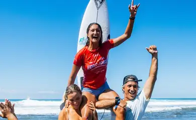 Luana Silva é primeira brasileira campeã do Mundial Júnior de surfe, em 18/01/2025