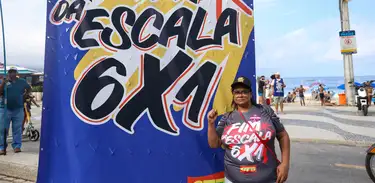 durante ato do 1º de maio no Rio de Janeiro na praia de Copacabana pede fim da escala 6x1, regulamentação dos trabalhadores de aplicativo, combate ao feminicídio e defesa da soberania.