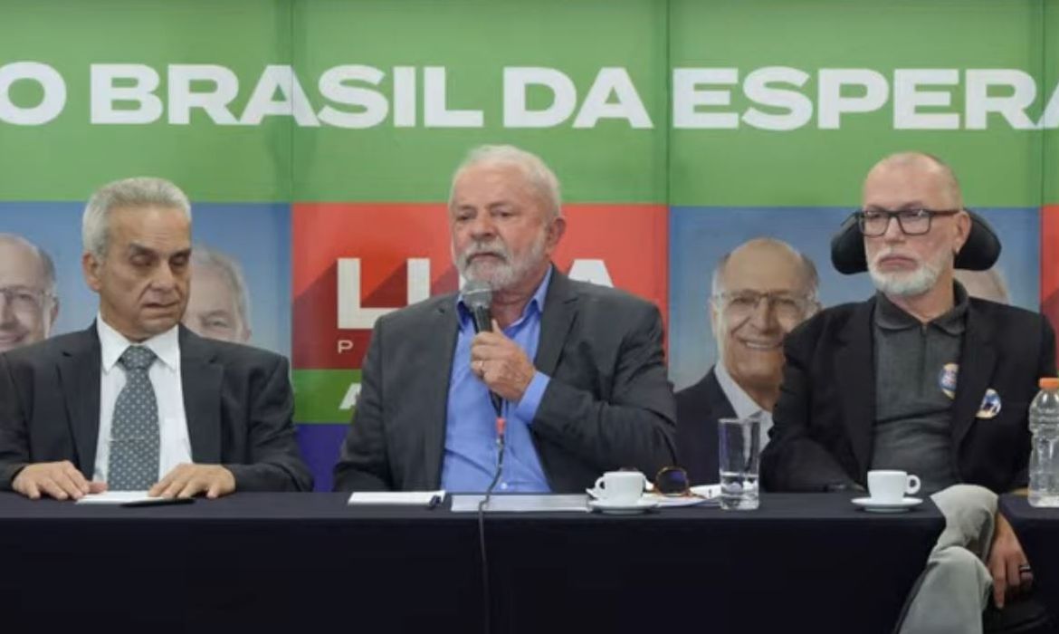Lula participa de encontro com pessoas com deficiência 21/09/2022