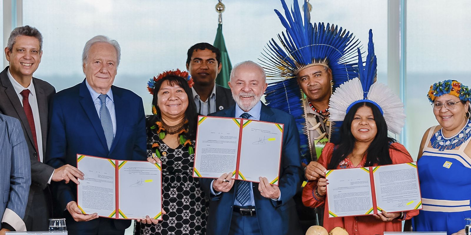 Presidente Lula assina demarcação de terra indígena na Paraíba