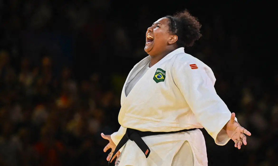 REUTERS/Arlette Bashizi/Proibida reprodução Paris 2024 Olympics - Judo - Women +78 kg Final - Champ-de-Mars Arena, Paris, France - August 02, 2024. Beatriz Souza of Brazil reacts after winning Raz Hershko of Israel. REUTERS/Arlette Bashizi