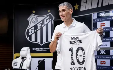 Juan Pablo Vojvoda, santos, técnico