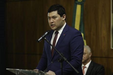 O ministro do Trabalho, Helton Yomura, discursa na Comissão de Trabalho, Administração e Serviço Público da Câmara dos Deputados, durante lançamento da campanha Jornadas Brasileiras de Relações do Trabalho. 