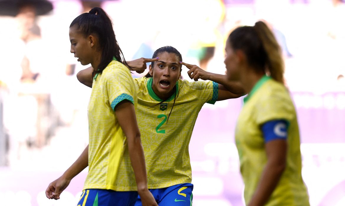 Paris 2024 Olympics - Football - Women's Group C - Brazil vs Spain - Bordeaux Stadium, Bordeaux, France - July 31, 2024.
Antonia of Brazil reacts. REUTERS/Susana Vera