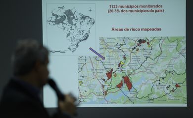 São José dos Campos (SP) 03/12/2024 - O pesquisador de geodinâmica Rodolfo Moreda Menfes fala sobre o Centro Nacional de Monitoramento e Alertas de Desastres Naturais (Cemaden), no Parque de Inovação Tecnológica (PIT).  Foto: Fernando Frazão/Agência Brasil