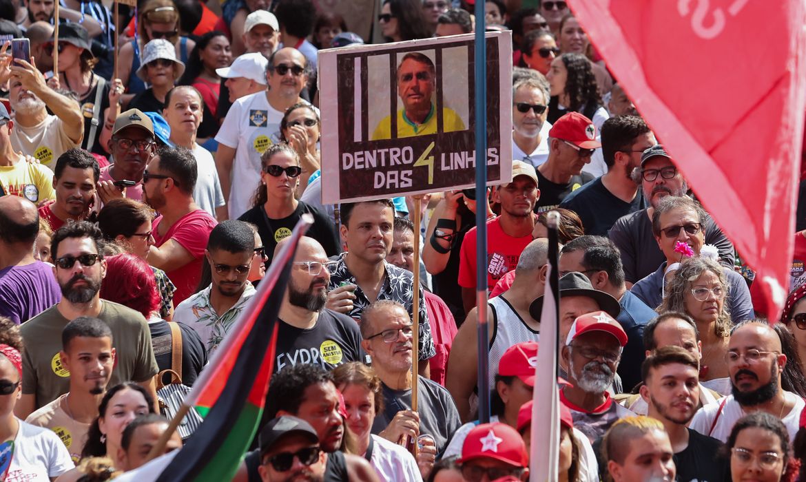São Paulo (SP), 30/03/2025 - Movimentos sociais e sindicais realizam ato contra a anistia.
Foto: Paulo Pinto/Agência Brasil