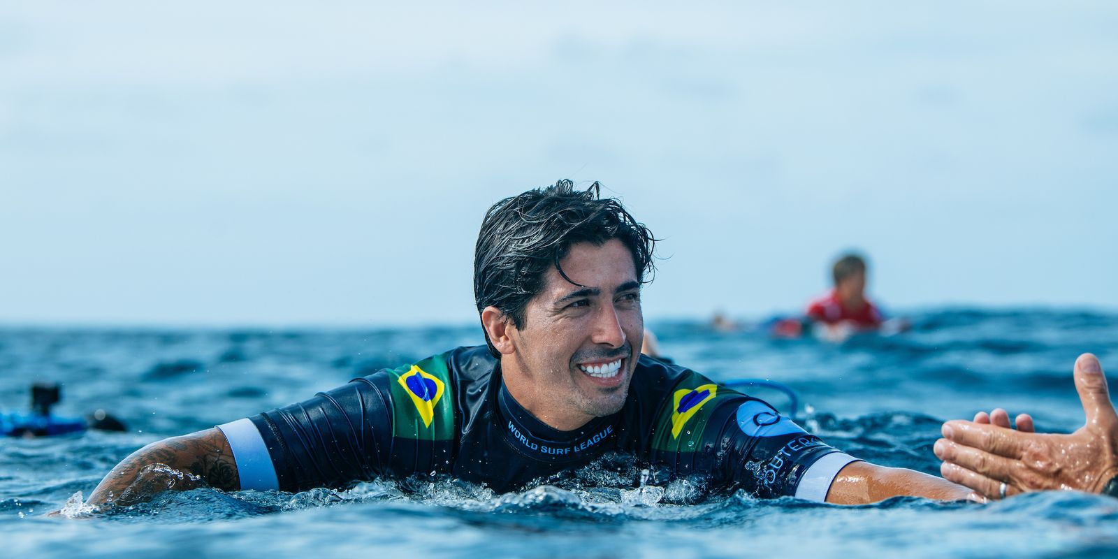 Surf : Miguel Pupo est champion de l’étape de Teahupo’o