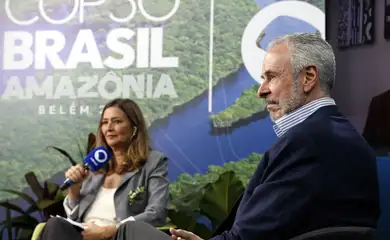 Belém (PA), 12/11/2025 - O presidente da COP30, embaixador André Corrêa do Lago, fala em entrevista para a TV Brasil e Agência Brasil no estúdio da EBC, na COP30. Foto: Bruno Peres/Agência Brasil