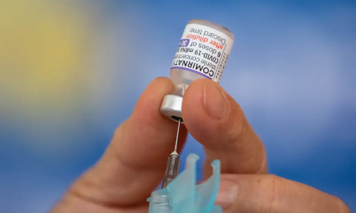 Brasília (DF) 28/02/2023 Brasil começa a aplicar vacina bivalente contra a Covid