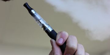 Qual é mais nocivo para a saúde: tabaco, narguilé ou cigarro eletrônico?