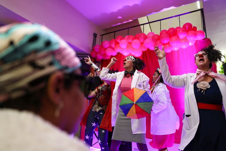 Inca promove autoestima de pacientes em celebração do Outubro Rosa ...