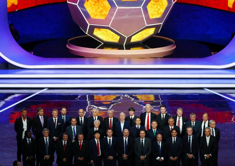 Saiba como ficaram os grupos para a Copa 2018 na Rússia