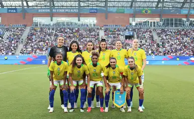 seleção feminina, futebol, amistoso