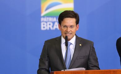 O Ministro de Estado da Cidadania, Joao Roma, discursa após sua cerimonia de posse