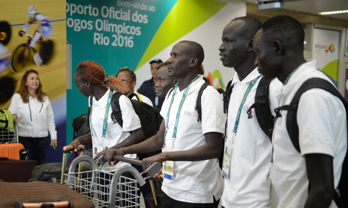 Rio de Janeiro - Equipe de atletas refugiados do Quênia desembarca no Rio para participar dos Jogos Olímpicos (Tomaz Silva/Agência Brasil)