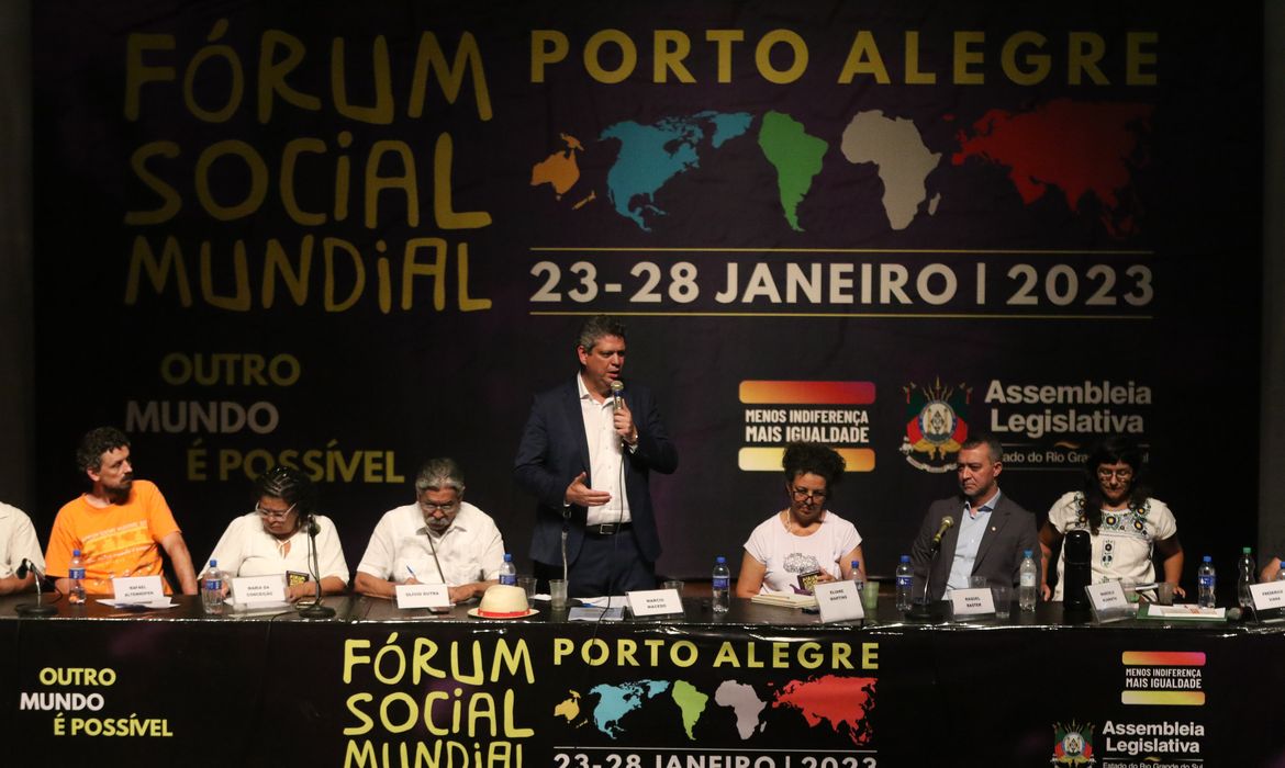 Márcio Macedo, ministro da Secretaria Geral da Presidência da República, participa do painel “Democracia Participativa e Controle Social” no Fórum Social Mundial