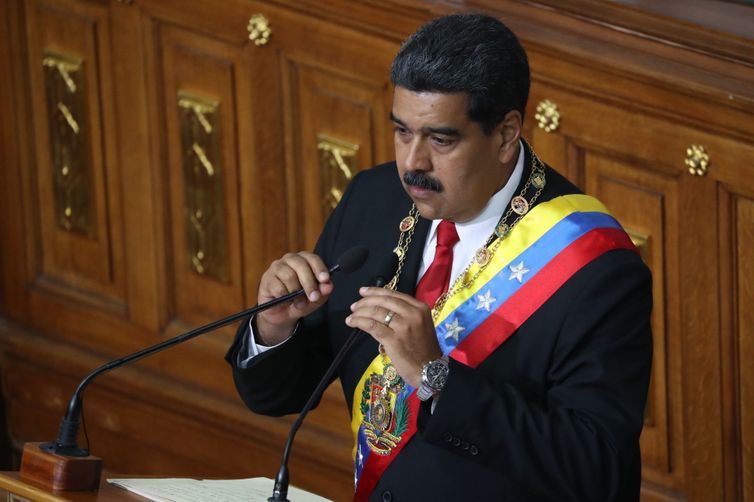 O presidente reeleito da Venezuela, Nicolás Maduro assumiu hoje e fez o juramento de posse 