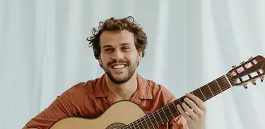 Theo Bial,cantor