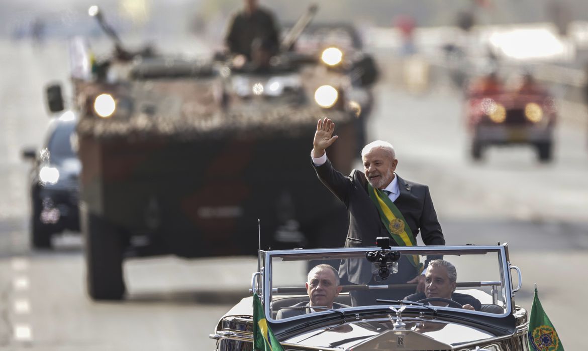 Brasília (DF) 07/09/2024- Presidente Luiz Inácio Lula da Silva participa do desfile cívico-militar na Esplanada dos Ministérios em comemoração aos 202 anos de sua independência Foto: Joédson Alves/Agência Brasil