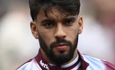 Lucas Paquetá em jogo do West Ham United contra o Nottingham Forest
18/5/2025 REUTERS/Tony O Brien