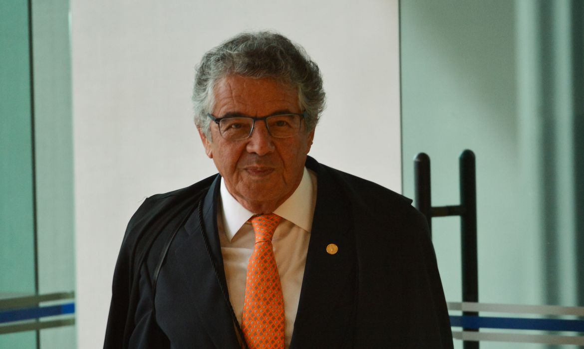 Ministro Marco Aurélio Mello, durante a segunda parte da sessão de hoje (23) para julgamento sobre a validade da prisão em segunda instância do Supremo Tribunal Federal (STF).
