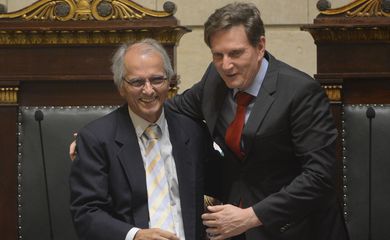 Rio de Janeiro - O prefeito eleito Marcelo Crivella e seu vice, Fernando Mac Dowell, são empossados na Câmara de Vereadores. (Fernando Frazão/Agênci Brasil)