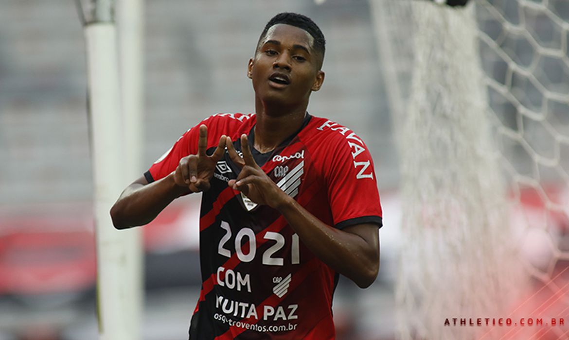 Athletico-PR vence Flamengo na Arena da Baixada, em 24/01/2021