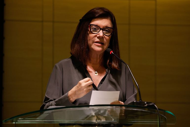 Rio de Janeiro (RJ), 20/09/2024 - A presidente da Petrobras, Magda Chambriard, fala durante encontro com os atletas do Time Petrobras que competiram nas Paralimpíadas de Paris 2024.  Foto: Tânia Rêgo/Agência Brasil