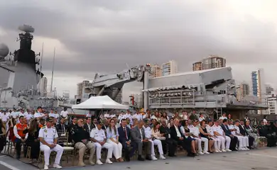Belém (PA) 07/11/2025 - Marinha, BNDES e Cemaden assinam protocolo de intenções para prevenção de desastres
naturais em Belém (PA). A  cerimônia contou com a presença da ministra  da Ciência, Tecnologia e Inovação(MCTI), Luciana Santos,; o presidente do BNDES, Aloizio Mercadante e o Comandante da MB, Almirante de Esquadra Marcos Sampaio Olsen. Foto: Tânia Rêgo/Agência Brasil.