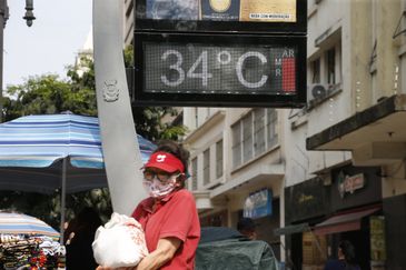 São Paulo (SP) 10/09/2024 Cidade de São Paulo pelo segundo dia consecutivo tem alta temperatura e qualidade do ar ruim.  Foto: Paulo Pinto/Agencia Brasil