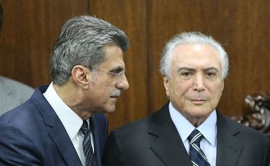 Presidente interino Michel Temer com o ministro licenciado do Planejamento (Fabio Rodrigues Pozzebom/Agência Brasil)