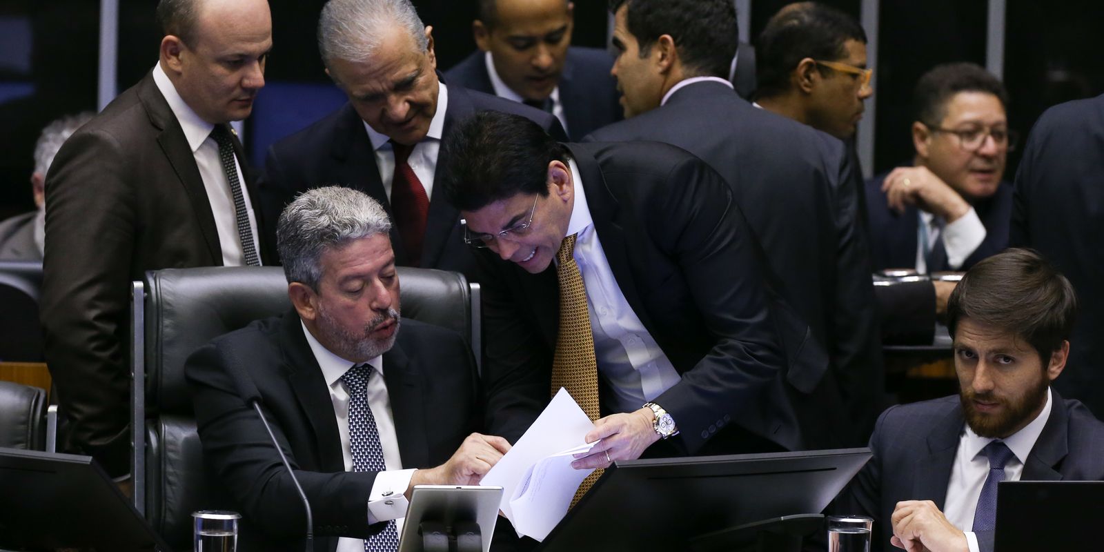 Câmara aprova texto-base do novo marco fiscal