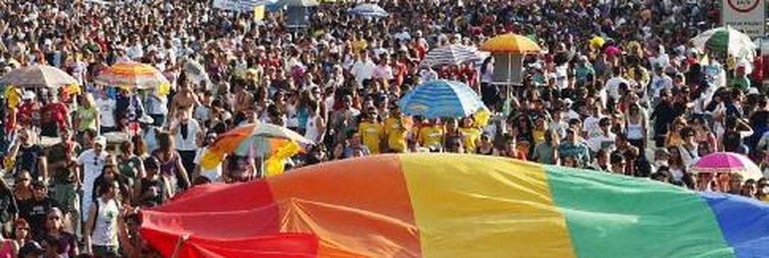 Brasil teve 6.809 denúncias de homofobia em 2011