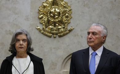 Brasília - Presidente Michel Temer e presidente do Supremo Tribunal Federal, Cármen Lúcia participam da sessão de abertura do ano Judiciário 2018 (Marcos Correa/PR)