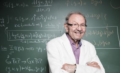 Aos 85 anos, morre matemático Jacob Palis no Rio de Janeiro. 
