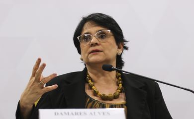 A ministra da Mulher, da Família e dos Direitos Humanos, Damares Alves,  participa do I Seminário Nacional sobre Corrupção e Direitos Humanos, em Brasília.