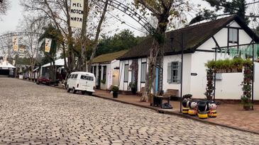 Caminhos da Reportagem - Casas típicas, construídas com a técnica enxaimel, muito utilizada na Alemanha. 