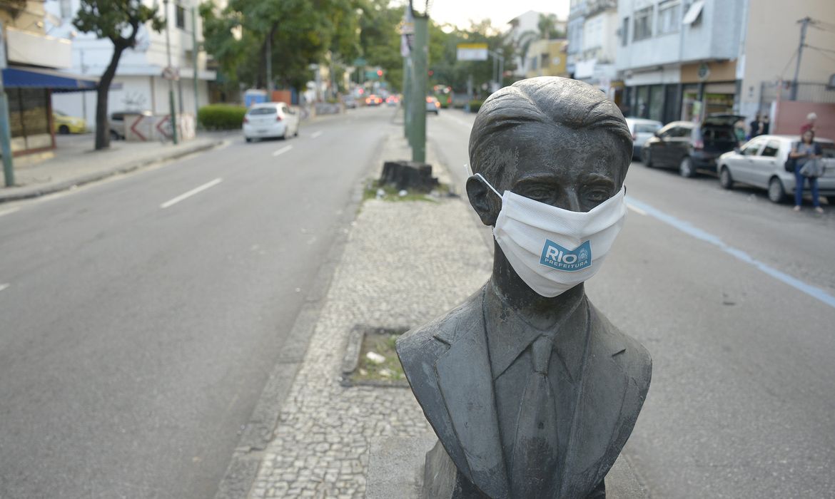22/04/2020 Foto 12 - Busto de Noel Rosa, no Boulevard da 28 de setembro. Fotos Marco Antonio Rezende/Prefeitura do Rio
