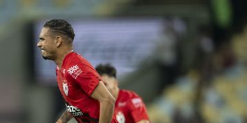 Atlético-GO vira pra cima do Fluminense em pleno Maracanã