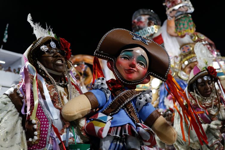 Escola de samba Imperatriz Leopoldinense, campeã do Grupo Especial com enredo sobre Lampião -Fernando Frazão/Agência Brasil