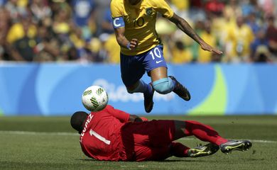 Rio de Janeiro - Em partida válida pelas semifinais do futebol masculino, a seleção brasileira vence fácil a da Honduras por 6 a 0 com gol relâmpago de Neymar (Reuters/Bruno Kelly/Direitos Reservados)