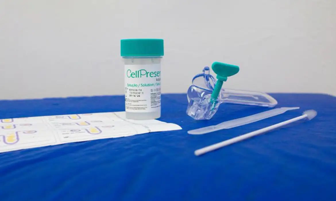 Brasília (DF), 15/08/2025 - Ministério da Saúde oferta tecnologia inovadora 100% nacional para detectar câncer do colo do útero no SUS. Medida do programa Agora Tem Especialistas, novo teste molecular de DNA-HPV será implementado de forma gradativa em 12 estados. Por ser mais moderno e eficaz, substituirá o Papanicolau. Foto: João Risi/MS