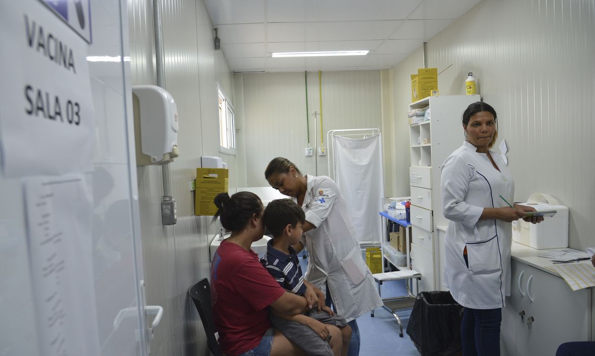 São Paulo - Campanha de vacinação contra febre amarela na Unidade Básica de Saúde Gleba do Pêssego, em Itaquera (Rovena Rosa/Agência Brasil)
