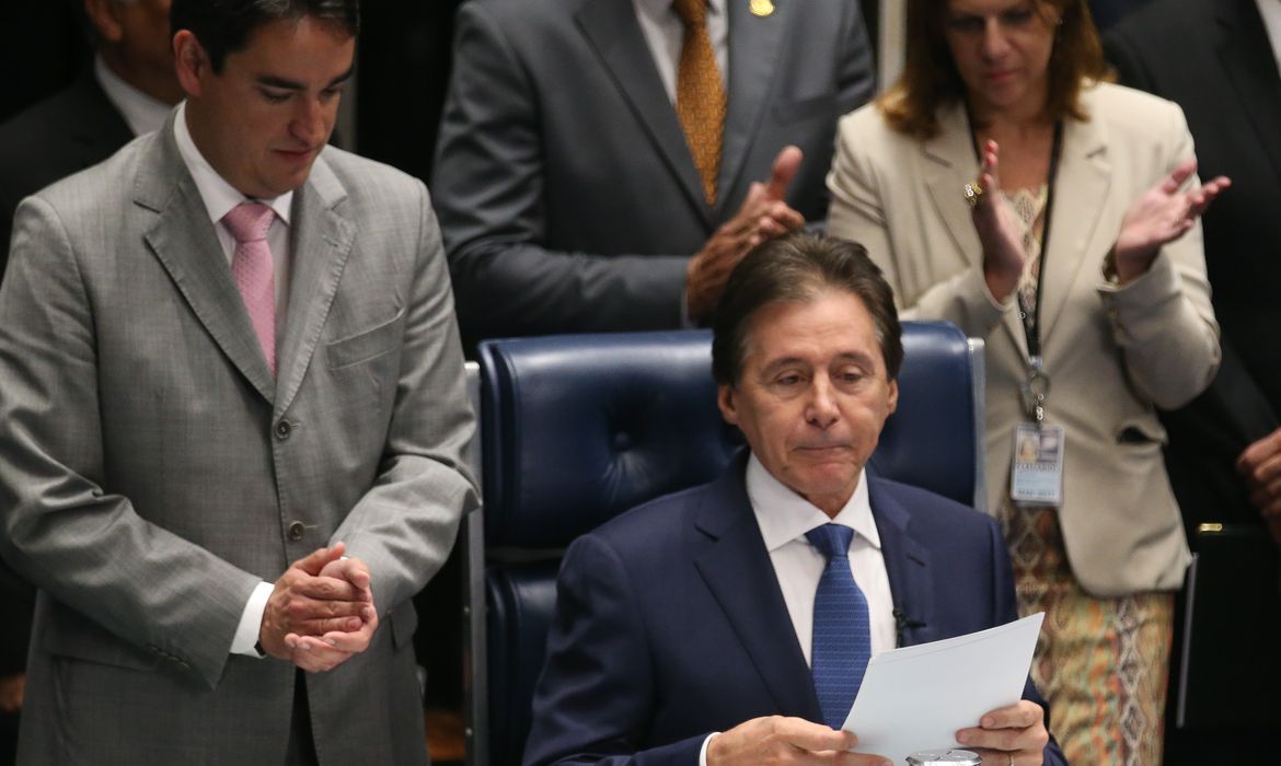 Brasília - O senador Eunício Oliveira (PMDB-CE) foi eleito presidente do Senado Federal para o biênio 2017/2018. Eunício teve 61 votos e venceu o senador José Medeiros (PSD-MT) (Fabio Rodrigues Pozzebom/Agência Brasil)