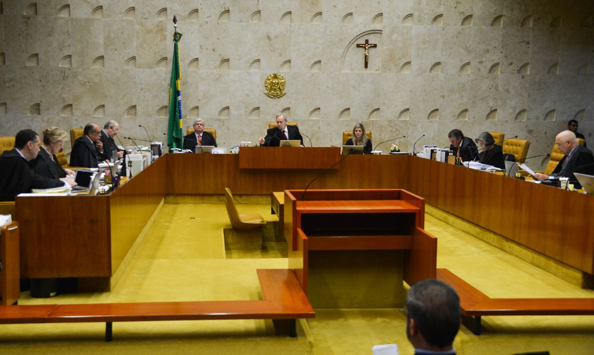 Brasília - STF realiza sessão para julgar denúncia apresentada pela PGR contra o presidente da Câmara dos Deputados, Eduardo Cunha, pelos crimes de corrupção e lavagem de dinheiro (José Cruz/Agência Brasil)