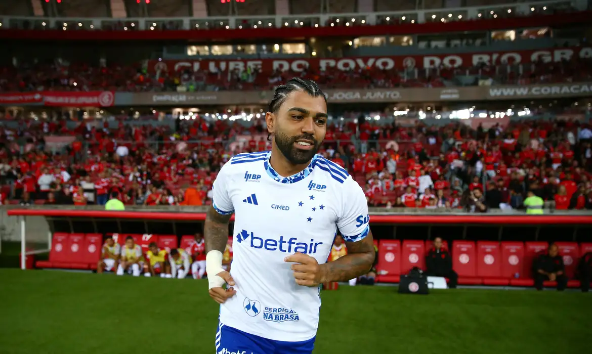 Gabigol durante partida entre Cruzeiro e Internacional pelo Campeonato Brasileiro
06/04/2025 REUTERS/Diego Vara
