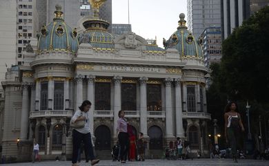  Theatro Municipal do Rio de Janeiro completa 109 anos